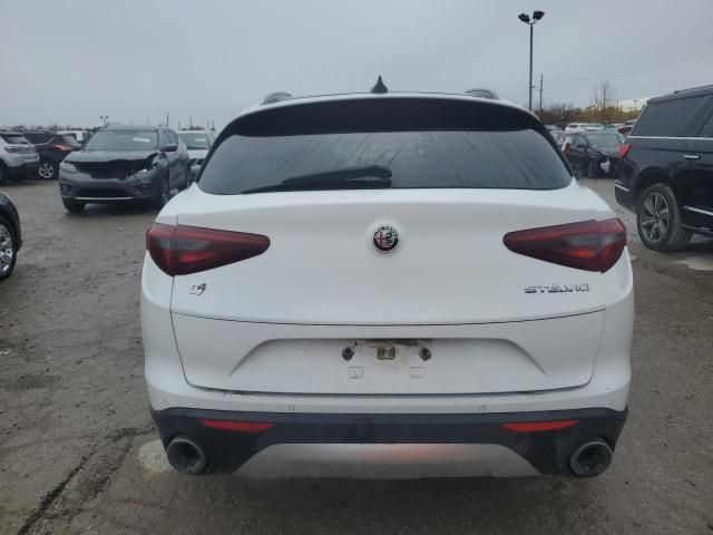 2018 Alfa Romeo Stelvio Sport