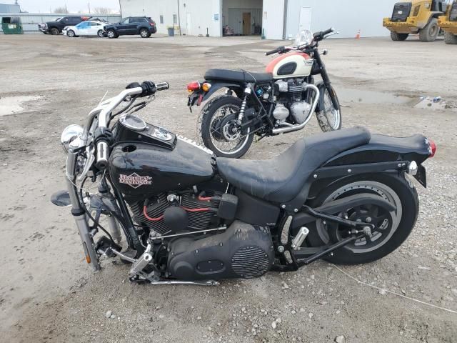 2005 Harley-Davidson Fxstbi