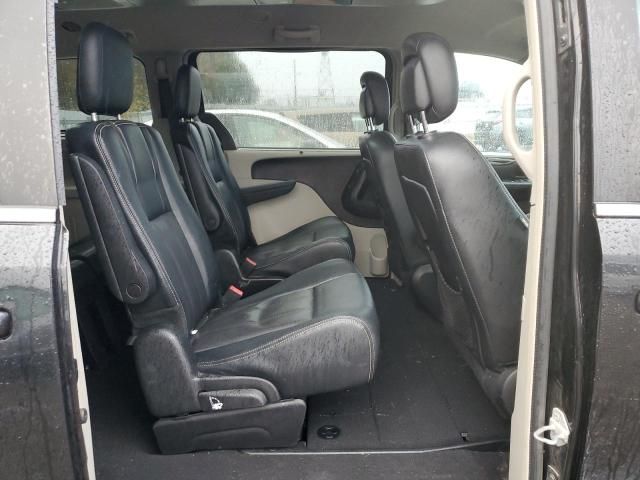 2016 Dodge Grand Caravan Crew