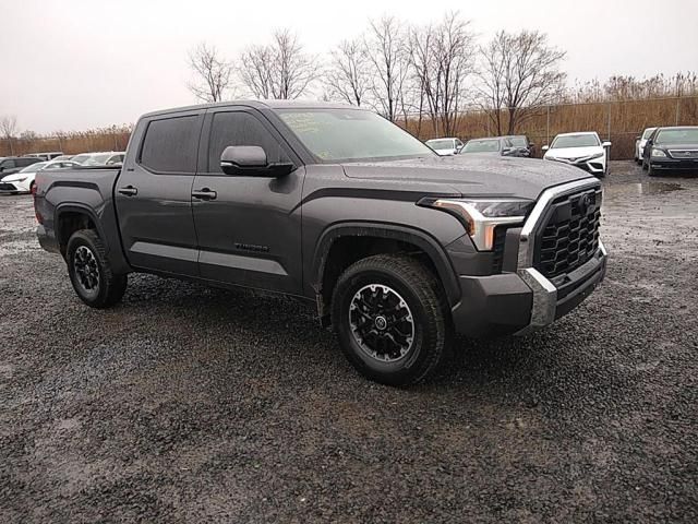 2022 Toyota Tundra Crewmax SR