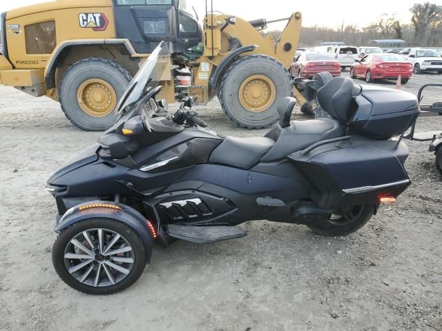 2022 Can-Am Spyder Roadster RT