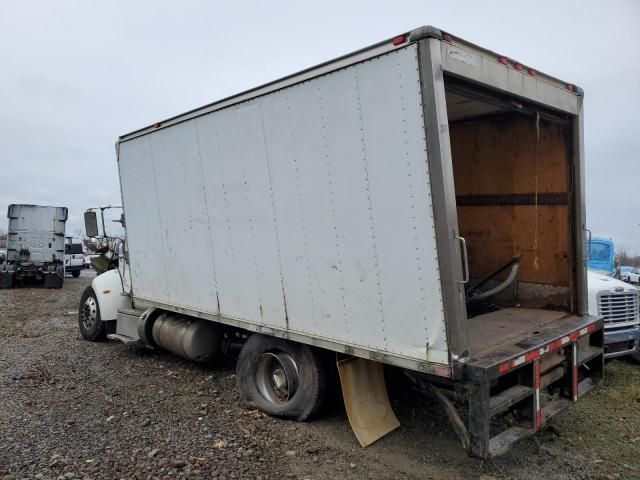 2013 Peterbilt 337