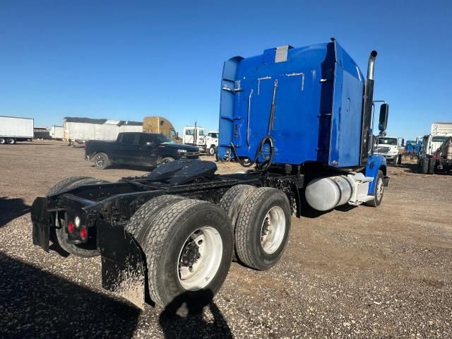 2012 Freightliner Conventional Coronado 122