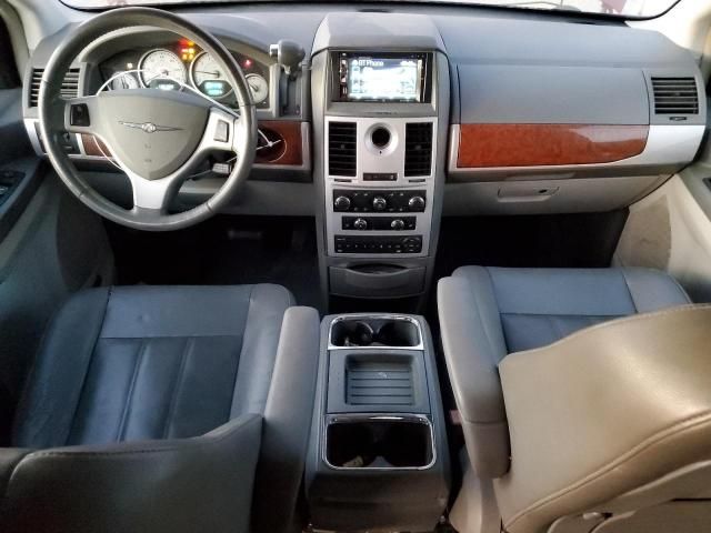 2008 Chrysler Town & Country Touring