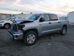 Toyota Vehiculos salvage en venta: 2015 Toyota Tundra Crewmax SR5