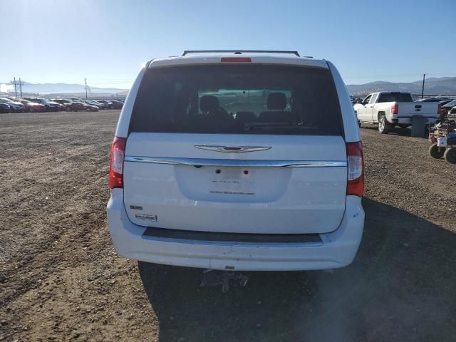 2014 Chrysler Town & Country Touring