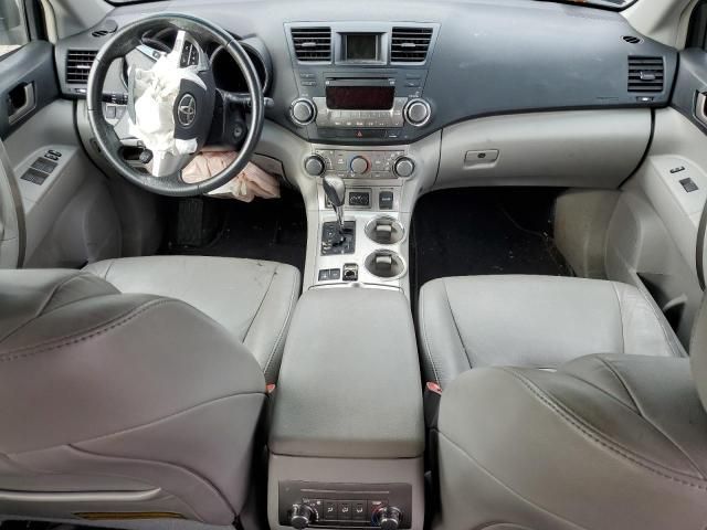 2011 Toyota Highlander Base