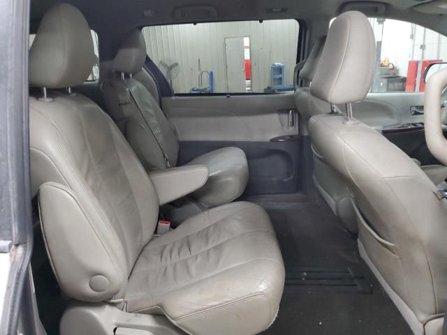 2012 Toyota Sienna XLE