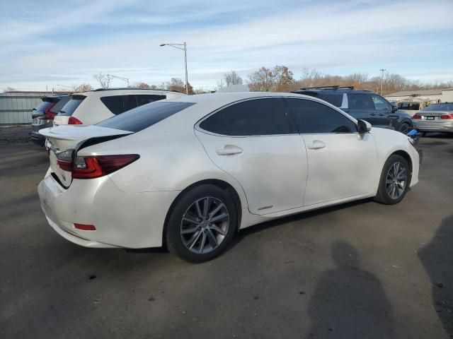 2016 Lexus ES 300H