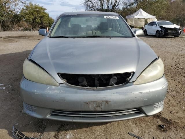 2005 Toyota Camry LE