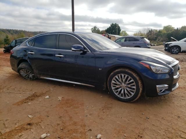 2015 Infiniti Q70 3.7