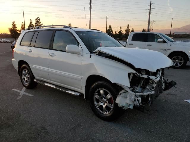 2004 Toyota Highlander Base