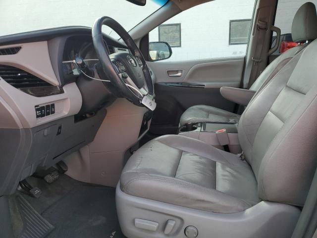 2015 Toyota Sienna XLE