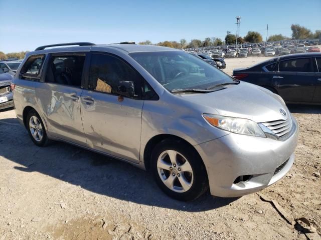 2017 Toyota Sienna LE