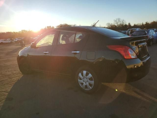 2013 Nissan Versa S