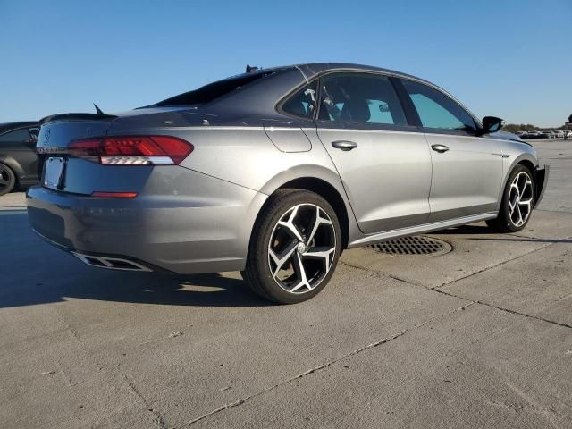 2021 Volkswagen Passat R-Line