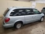 2002 Chrysler Town & Country Limited