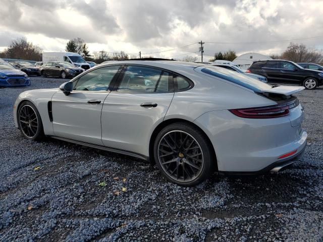 2018 Porsche Panamera 4