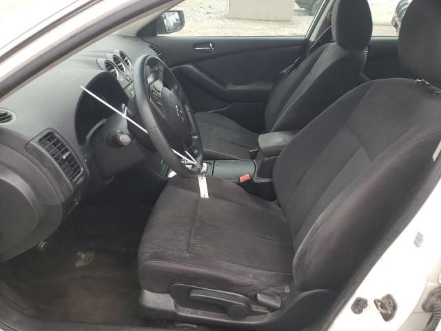 2010 Nissan Altima Base