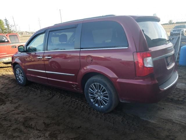 2014 Chrysler Town & Country Touring L