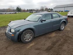 Carros salvage sin ofertas aún a la venta en subasta: 2005 Chrysler 300 Touring