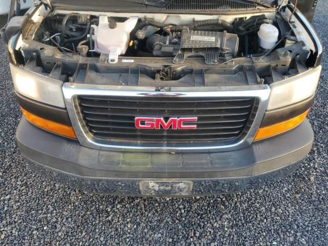 2008 GMC Savana Cutaway G3500