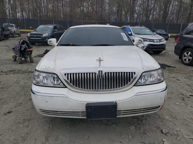 2007 Lincoln Town Car Signature