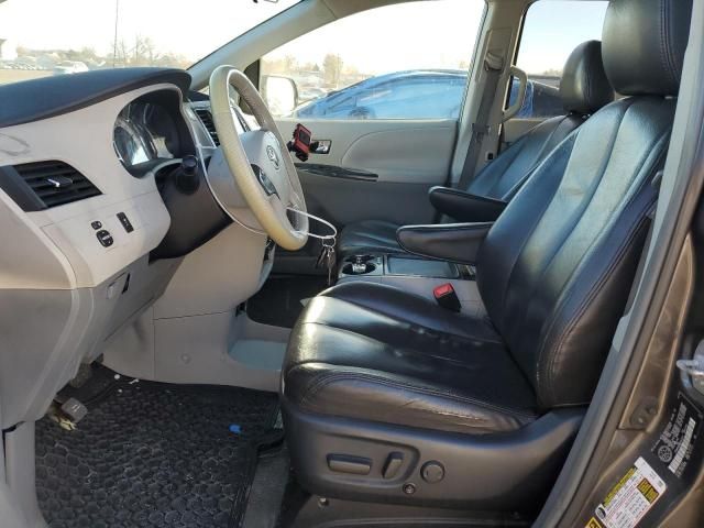 2011 Toyota Sienna Sport