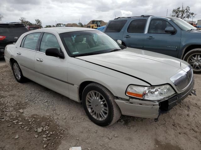 2006 Lincoln Town Car Signature Limited