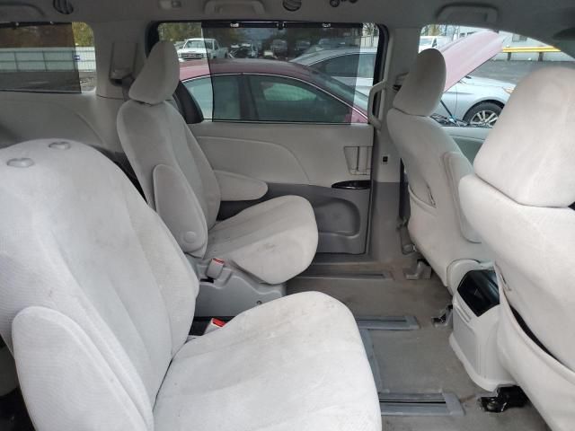 2012 Toyota Sienna LE