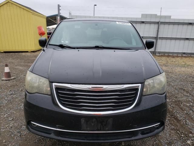 2014 Chrysler Town & Country S