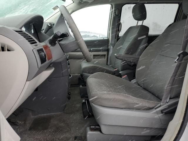 2009 Chrysler Town & Country LX