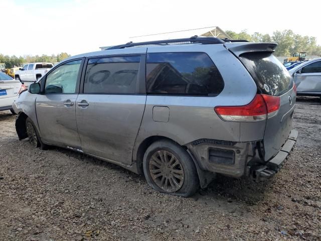 2011 Toyota Sienna XLE