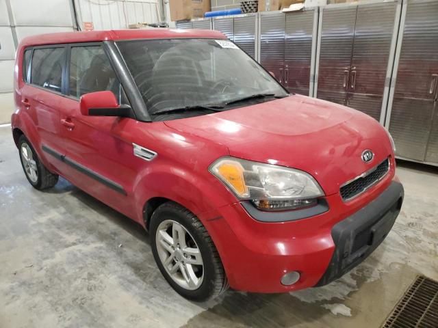 2011 KIA Soul +