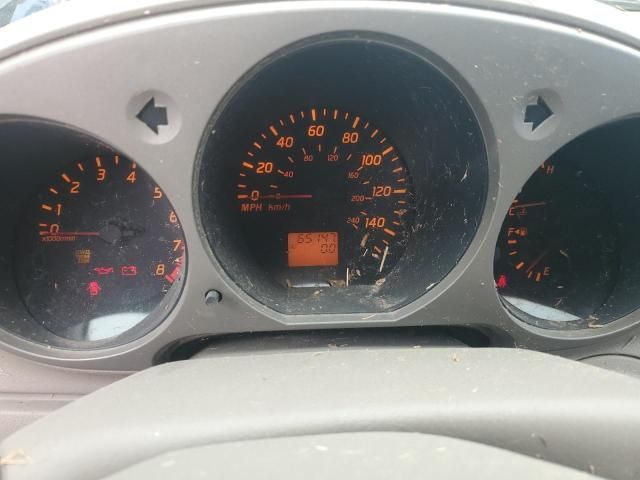 2002 Nissan Altima Base