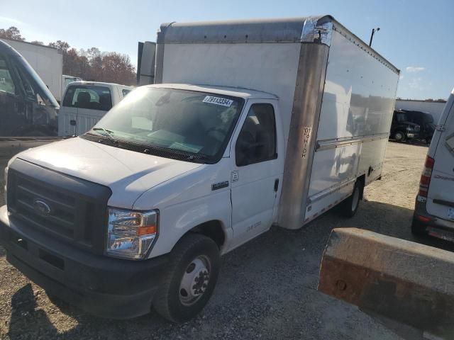 2021 Ford Econoline E350 Super Duty Cutaway Van