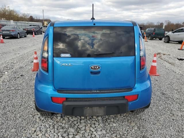 2011 KIA Soul +