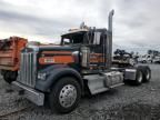 2017 Kenworth Construction W900