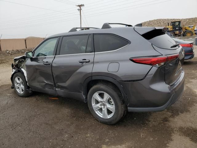 2022 Toyota Highlander Hybrid LE