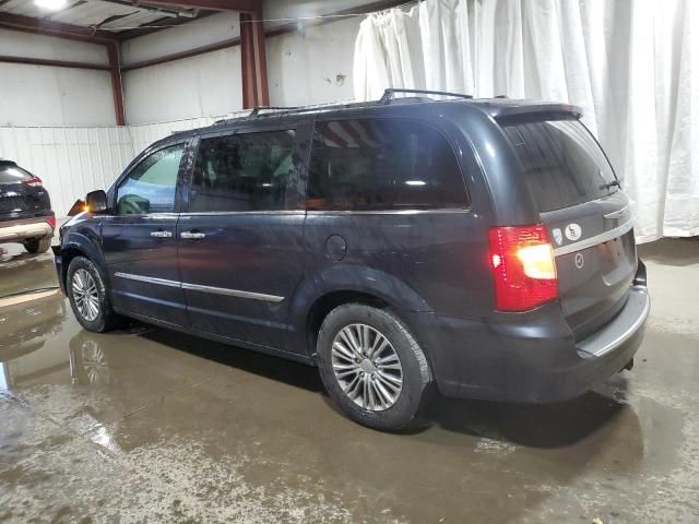 2014 Chrysler Town & Country Touring L