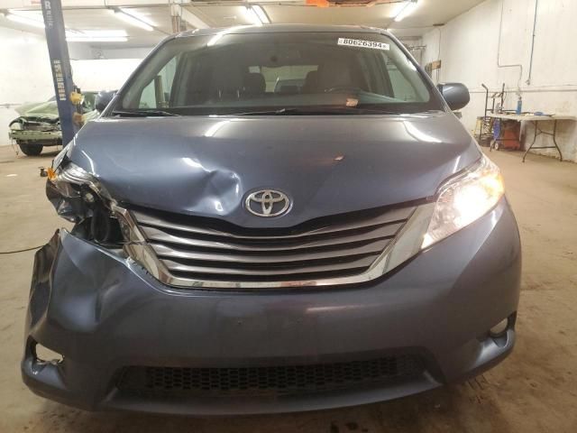 2015 Toyota Sienna XLE