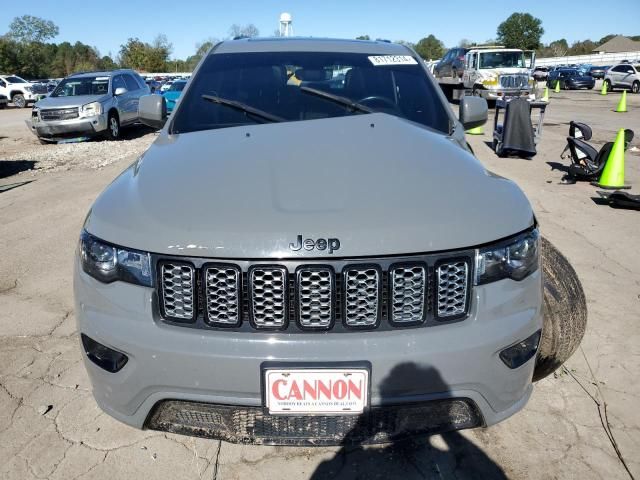 2020 Jeep Grand Cherokee Laredo