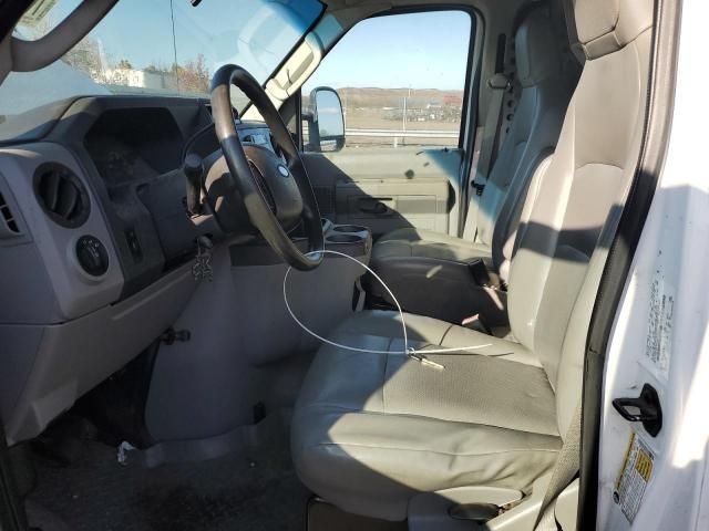 2012 Ford Econoline E350 Super Duty Van