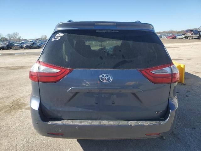 2015 Toyota Sienna XLE