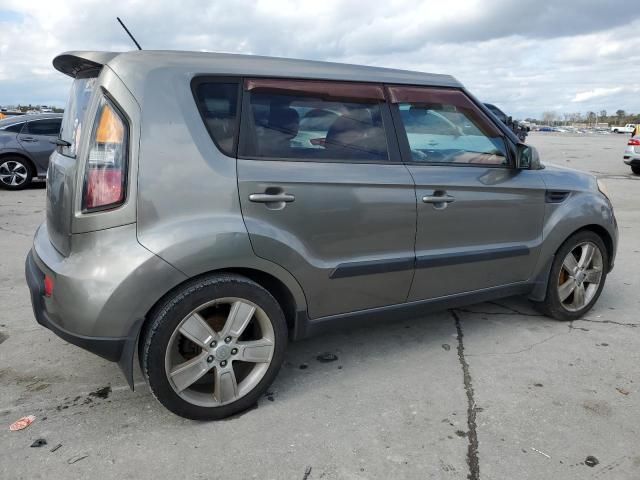 2011 KIA Soul +