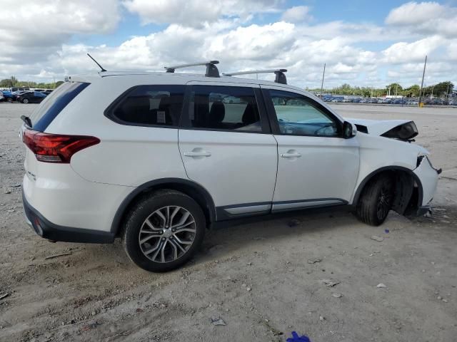 2016 Mitsubishi Outlander SE