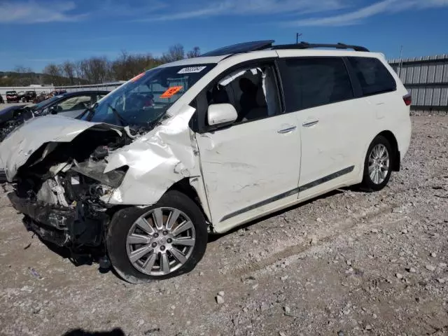 2017 Toyota Sienna XLE