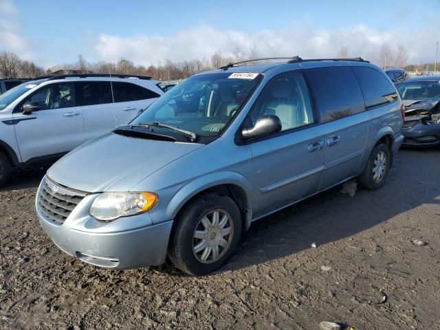 2006 Chrysler Town & Country Touring