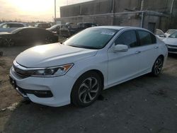 Carros salvage sin ofertas aún a la venta en subasta: 2017 Honda Accord EX