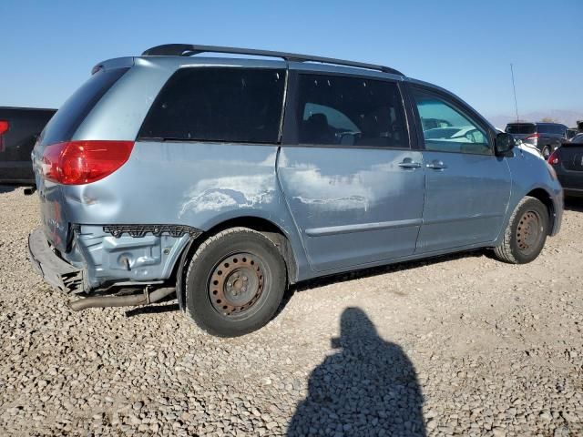 2009 Toyota Sienna CE